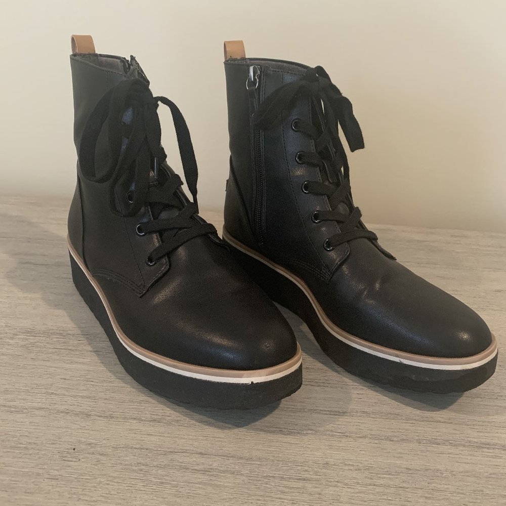 Dr. Scholl's Sustainable Platform Boot Size 9